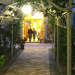 3* Hotel Croce Di Savoia