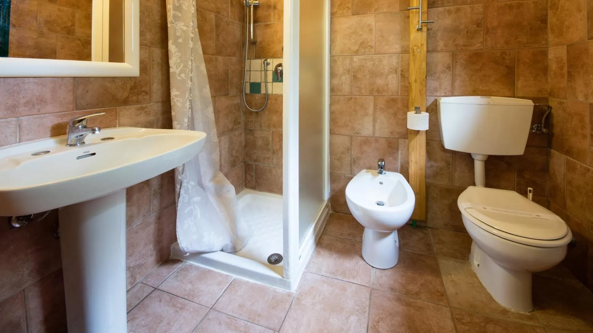 Il Borgo Centro Vacanze Guardistallo Feriested
